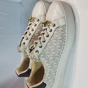 Michael Kors Women's Poppy Color-Block Logo Sneaker Vanilla Sz 8